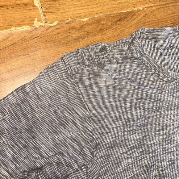 EUC mens lions crest by english laundry striped tshirt! - Picture 3 of 4